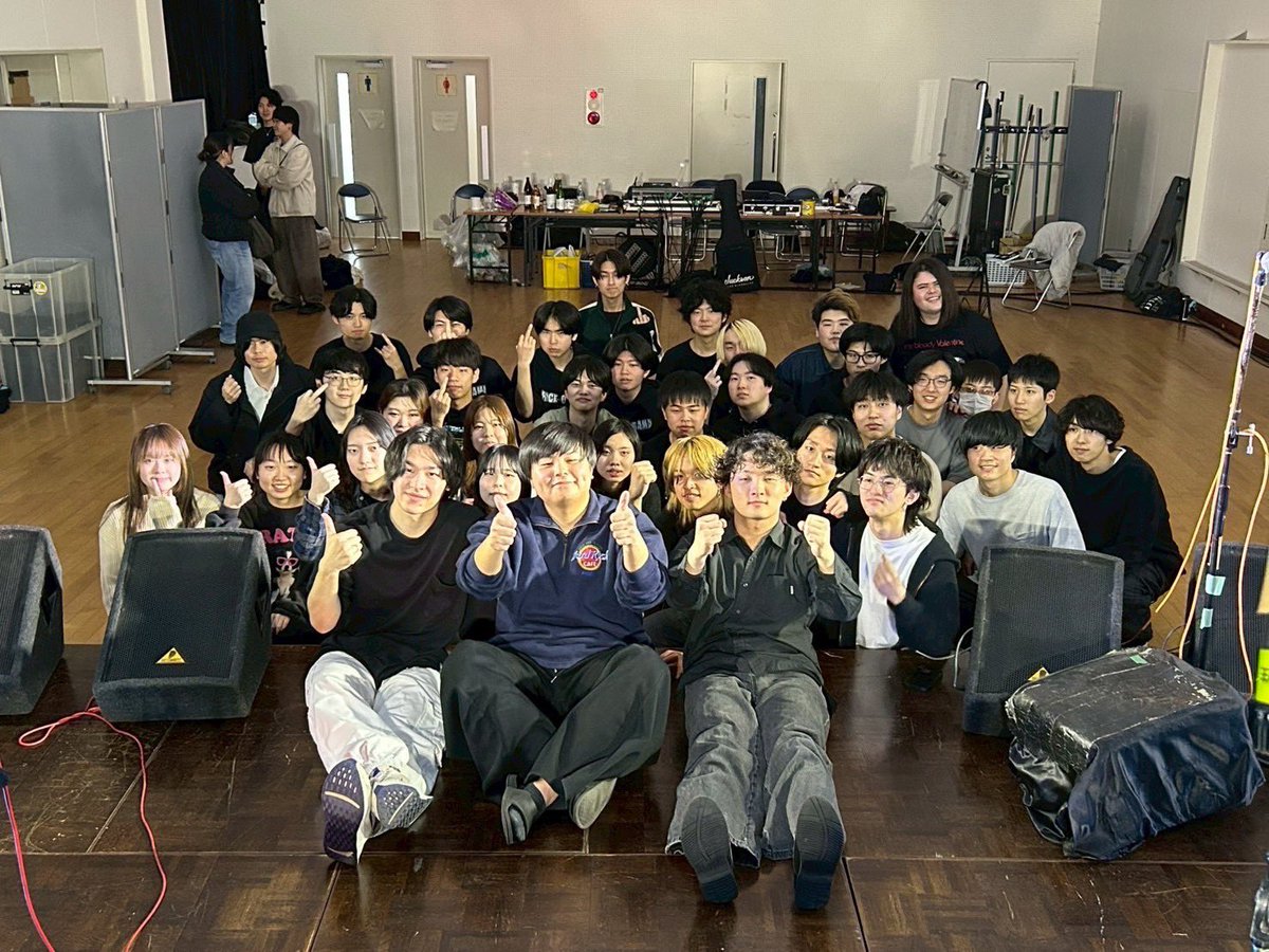f_Rock_en's tweet photo. 先日追いコンが行われました🔥
卒業生の方は4、5年間お疲れ様でした‼︎
さみちいね🥺
ロッ研から世界へ‼︎未来へ羽ばたけ🪽 https://t.co/QmaukTxb1w