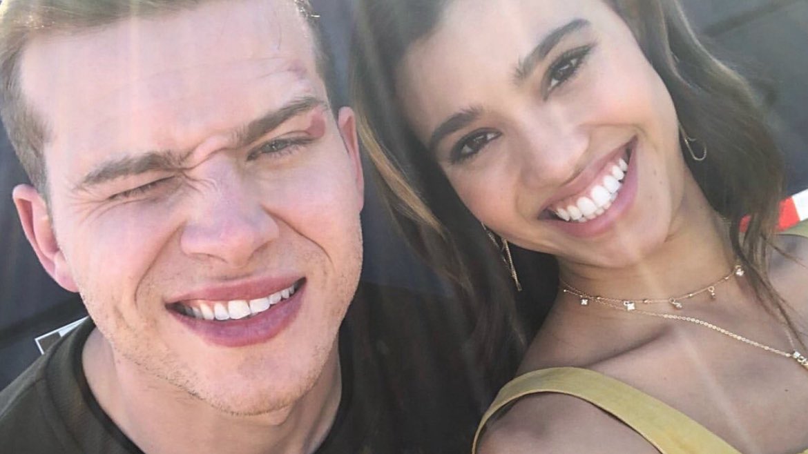 buckitallup's tweet image. i love when he ;D