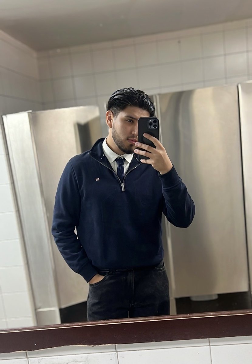 lrico__'s tweet photo. 🧞‍♂️ https://t.co/nIAfYTpFtA
