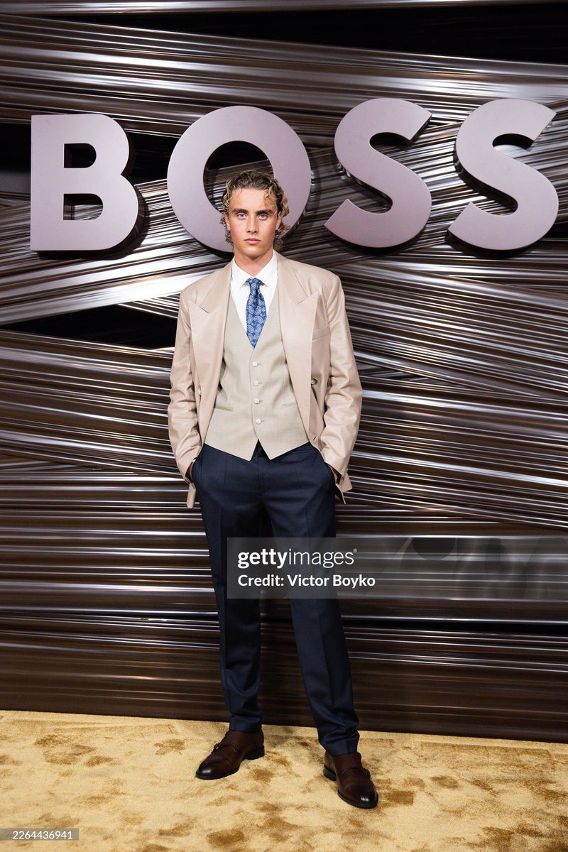 Joseph Zada Crave Media tweet media