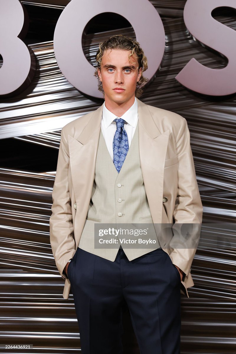 Joseph Zada Crave Media tweet media