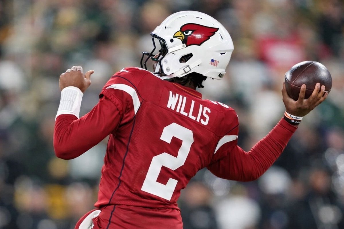 𝐁𝐑𝐄𝐀𝐊𝐈𝐍𝐆 𝐑𝐔𝐌𝐎𝐑:
Malik Willis will likely sign with the Cardinals for 30M per year
(Per <a href="/MatthewBerryTMR/">Matthew Berry</a>)