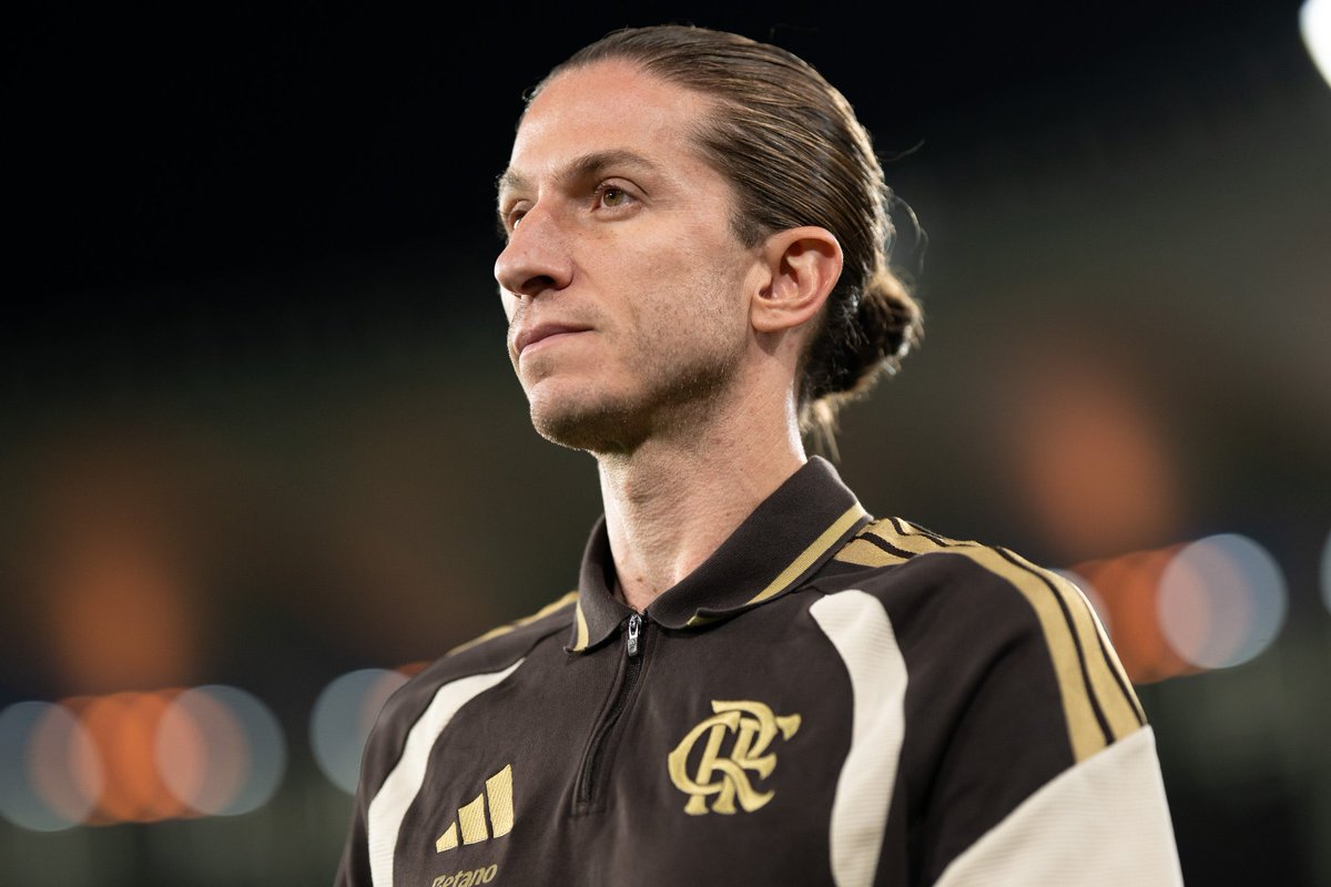 🚨 Agora!

Flamengo anuncia que Filipe Luís não é mais treinador do clube.

📸 Divulgação / Reprodução
