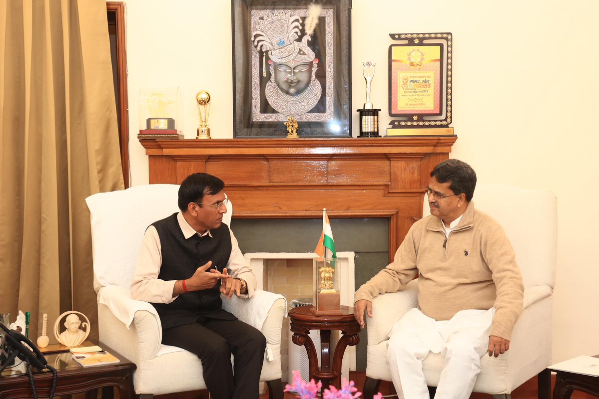 Had a productive meeting with Chief Minister of Tripura, Dr. <a href="/DrManikSaha2/">Prof.(Dr.) Manik Saha</a> ji today.

We discussed enhancing employment generation opportunities for our Yuva Shakti and further strengthening sports development in the state.
