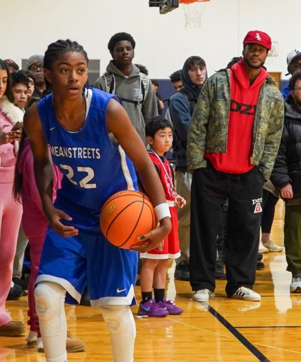 Die-Hard Chicago Bulls Fans tweet media