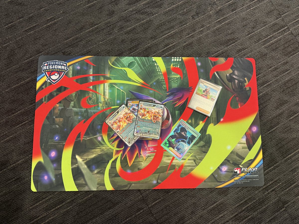 birdtcg's tweet photo. I had so much fun in Seattle this past weekend! 🙂 https://t.co/Ar0z6ZHnE9