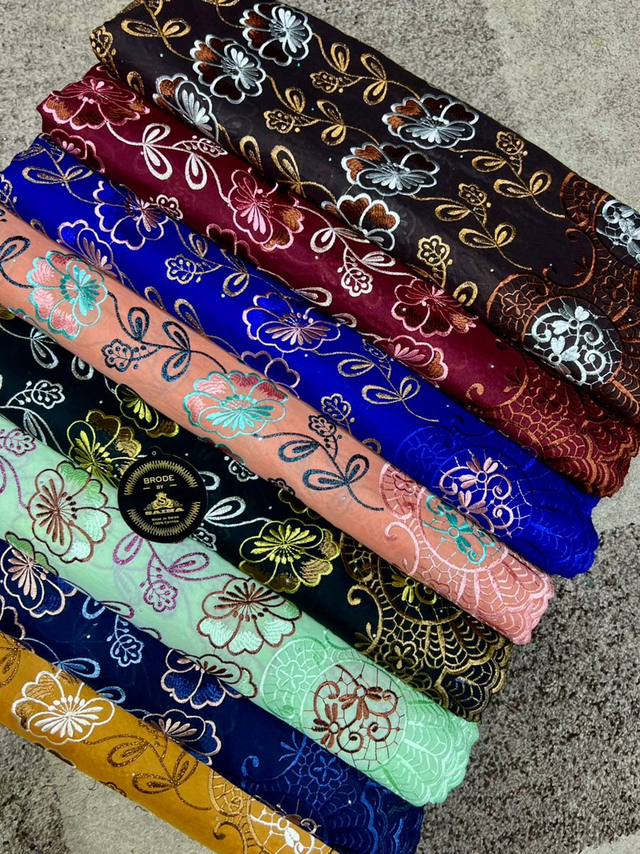 FatimaJiya3's tweet image. Frame 1 and 2
Crystal swarovski #41k 
Frame 3 and 4
Swiss #35k

wa.me/message/SOG7IE…

WhatsApp 08180334254.
Kano State/Minna, Niger State,Nigeria 🇳🇬