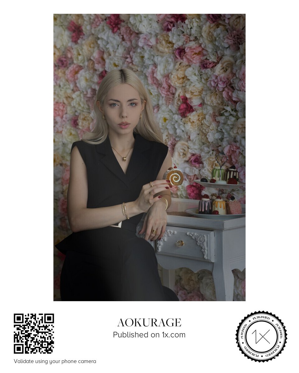 tomoki505's tweet photo. Successfully Published on https://t.co/w6Otmxpweo. A moment where fantasy meets elegance. 🏆
I'm incredibly proud that this vision has been curated and recognized on such a global stage.🌏

https://t.co/w6OtmxpweoにてPublished。 🏆
花々に囲まれた幻想的な空間と、彼女の気品ある美しさが、世界に認められた瞬間。🌏

https://t.co/dAxNQLPdNN

#ファインダー越しの私の世界
#額装のない写真展
#portraitmood
#キリトリセカイ

モデル：アガタさん

@1x_jpn

@modelo_tweet

@1x_com
