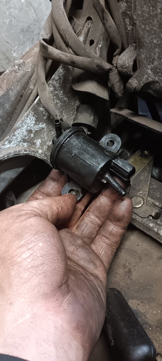 そしてタンクが錆びてるaf56定番のガソリンポンプ 動いていても適切な