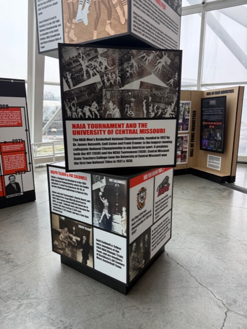 Small College Basketball tweet media