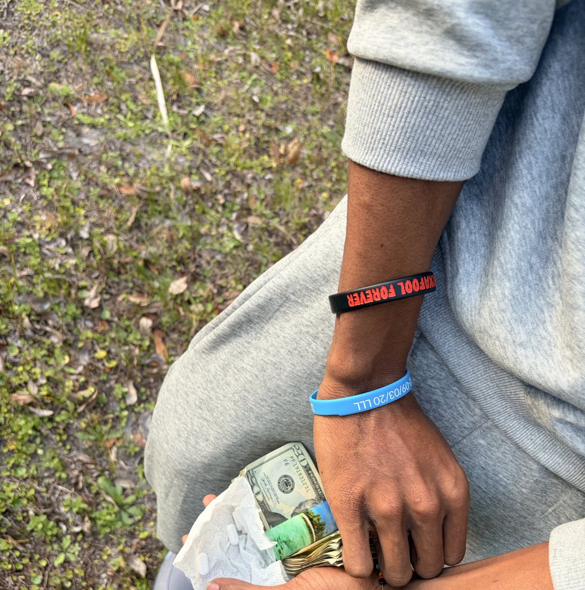 onocap310's tweet photo. as whole who not hurting? But as a man I gotta stand for something #LLMYKIND #FREETHESOLID 💜🩵 #March2ndATherlBredHoliday https://t.co/sxLtfXljOJ