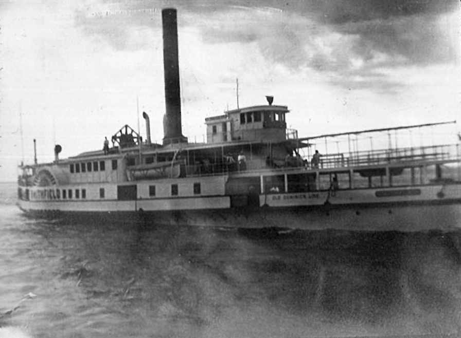Worldsoldestham's tweet photo. Sailing the Pagan and James River in 1911: sailboat, steamship and Virginia-class battleship. #thingsthatfloat #sail #ship https://t.co/pDD8g6NnCM
