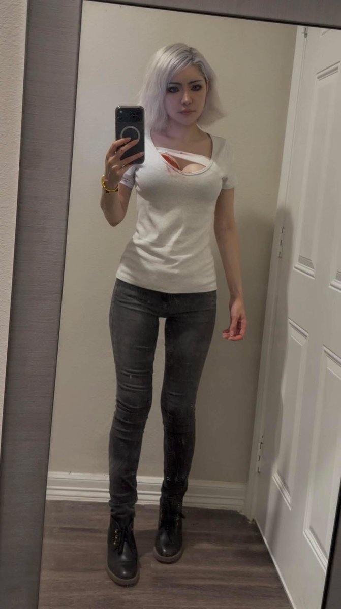 helloskitty tweet media