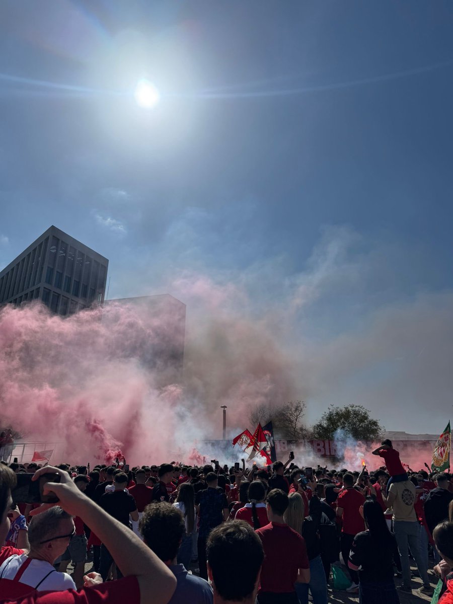 📍𝐎𝐍 𝐓𝐎𝐔𝐑 𝐋𝐀 𝐂𝐀𝐑𝐓𝐔𝐉𝐀

Real Betis - Sevilla F.C.

01.03.2026

#VolverASerLoQueFuimos #pslocosdelbarrio