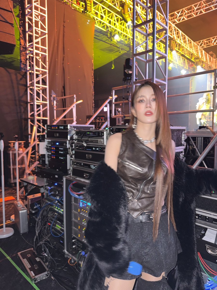 AndaAnunta's tweet photo. Dump 🩷✨💫

ANDA WAVES OF SMILE 03
#andaanunta #ท้องฟ้าของอันดา https://t.co/AfyP5zSU1X