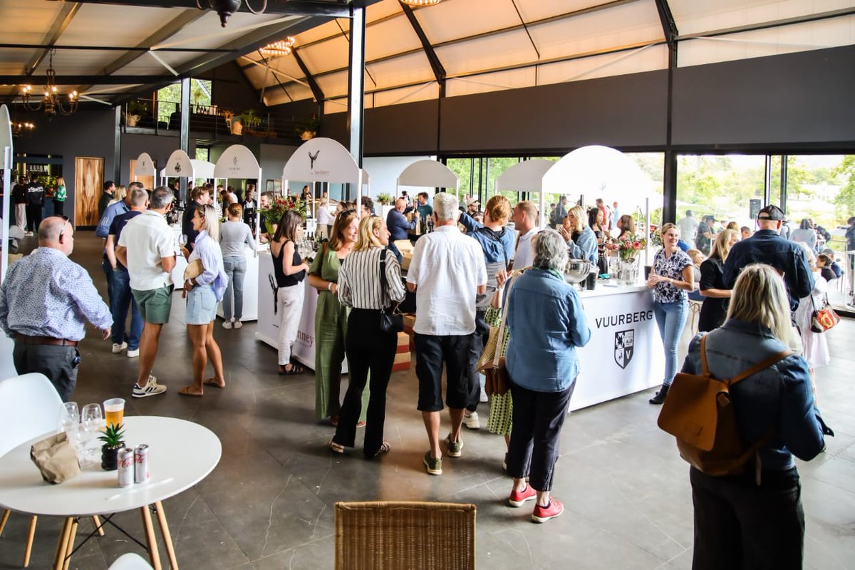 cnandco's tweet photo. The #RMBSimonsbergWineFestival returned this past weekend for its second edition, firmly establishing its place as one of the Cape Winelands’ most exciting collaborative wine experiences. https://t.co/p6yUEGlkhB
#wine #simonsberg @RMBCIB @PlaisirEstate https://t.co/9KNRAivWXM