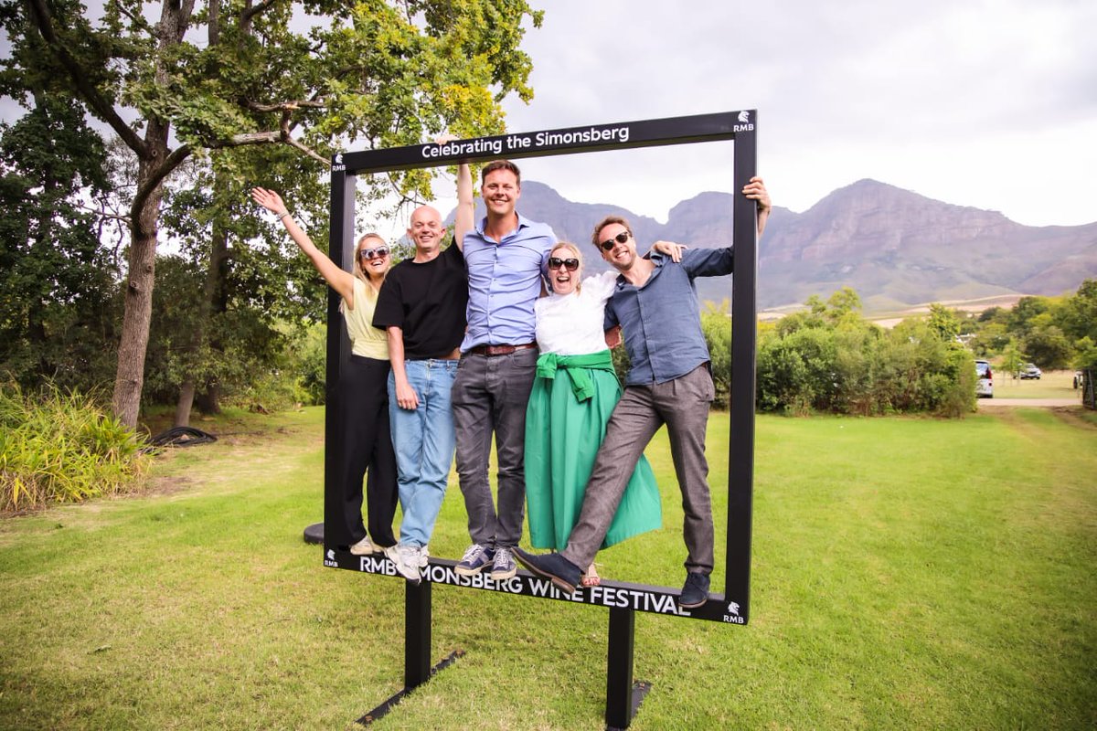 cnandco's tweet photo. The #RMBSimonsbergWineFestival returned this past weekend for its second edition, firmly establishing its place as one of the Cape Winelands’ most exciting collaborative wine experiences. https://t.co/p6yUEGlkhB
#wine #simonsberg @RMBCIB @PlaisirEstate https://t.co/9KNRAivWXM