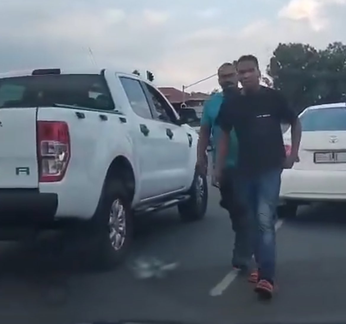 KingMntungwa's tweet photo. National importance 📍🇿🇦

Mzansi Someone Somewhere knows these Bullies let’s find them and have them Arrested.💔💔💔 https://t.co/GDrdnvNaHR