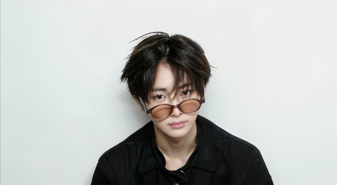 kar. (logout) tweet media