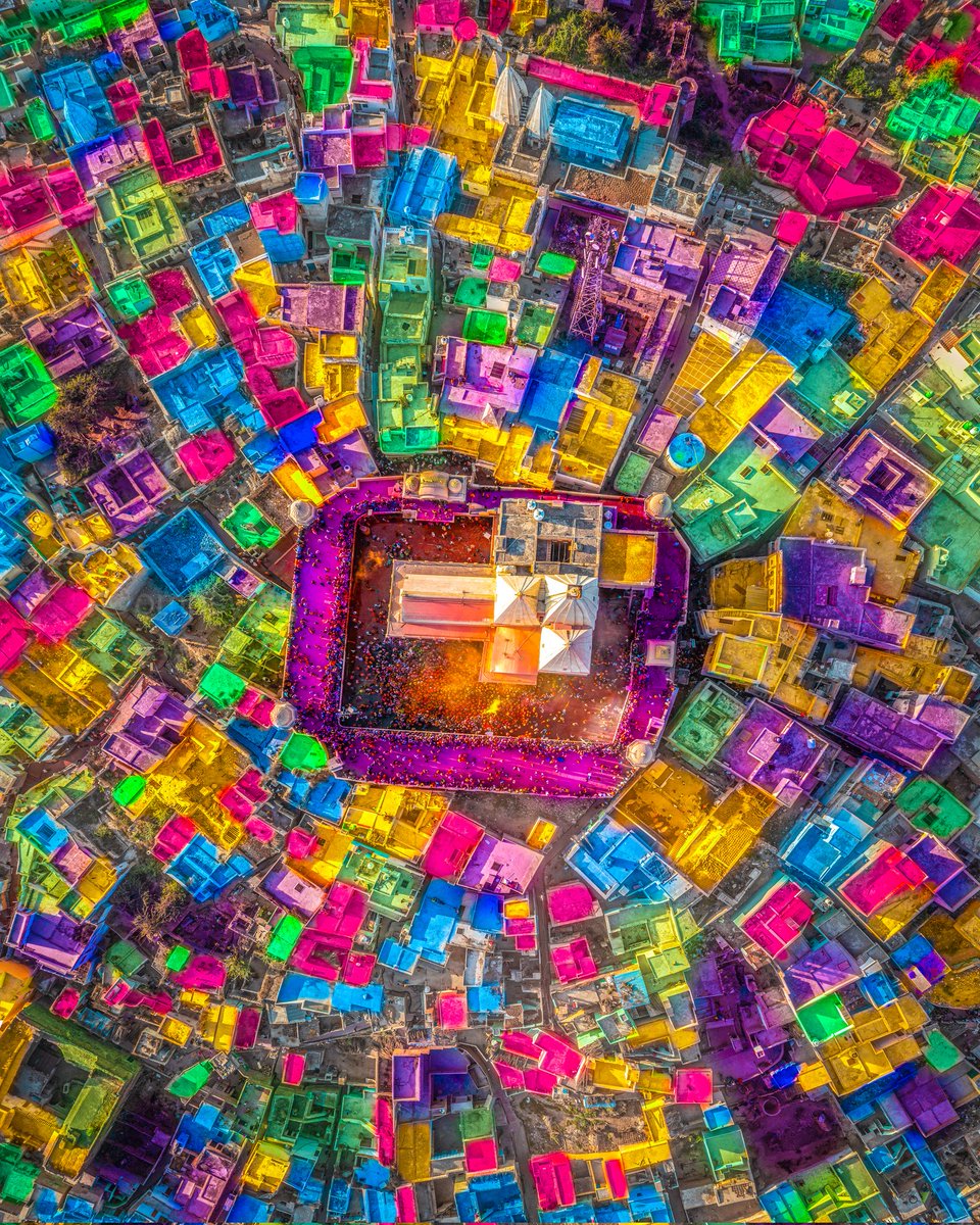 ompsyram's tweet photo. Happy Holi 

Photos I took of the Festival of Colours in India https://t.co/6WPB5Xk3qK