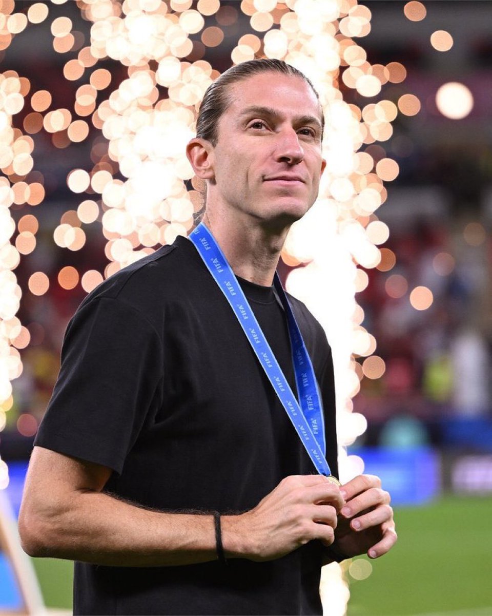 APESAR DE TUDO, SÓ GRATIDÃO AO FILIPE LUÍS, FOI CAMPEÃO DE QUASE TUDO NO FLAMENGO, BOA SORTE NA CARREIRA!!!