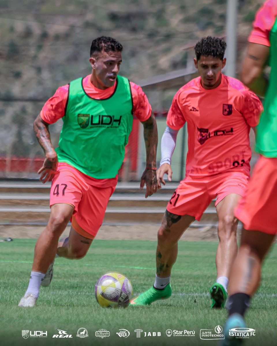 AlianzaUDH's tweet photo. 📸🔛

¡Gran inicio de semana azulgranas!

#VamosHuánuco
#VamosAlianzaUDH 🔴🔵 https://t.co/7CIaxEQuyl