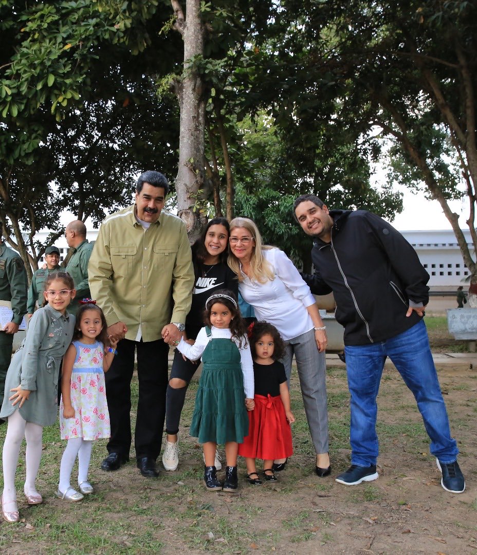 Nicolas Maduro Guerra tweet media