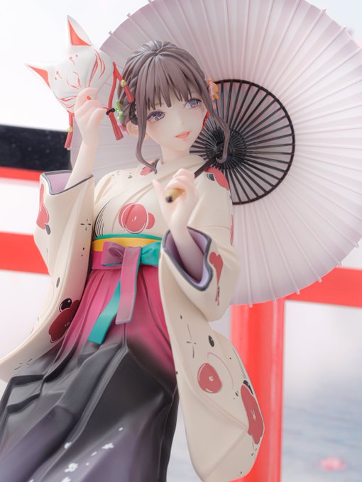 今日は事務所でお仕事ですが雨のせいか肌寒いですね。
春の穏やかで温かな陽だまりが恋しいです。
もうそろそろ催花雨の頃です。
これからひと雨ごとに暖かくなっていくのでしょう。
もうすぐ春ですね。 