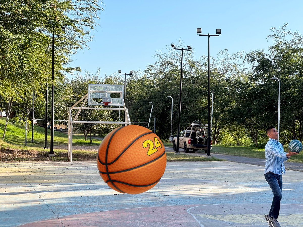 La Vivis tweet media