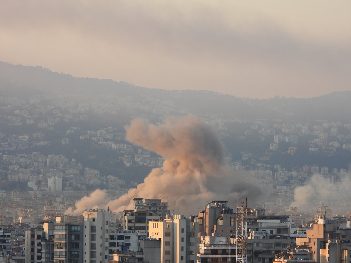 LebanonJets's tweet photo. 6:27am another airstrike this one on #Hadath while looking for the UAV spotted 2 jets (sadly not on camera) est 15-20,000ft made the drop south to north then flew west over the sea https://t.co/eqNdnRRn1p