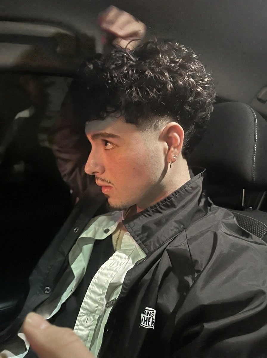 reekay 🐝 tweet media