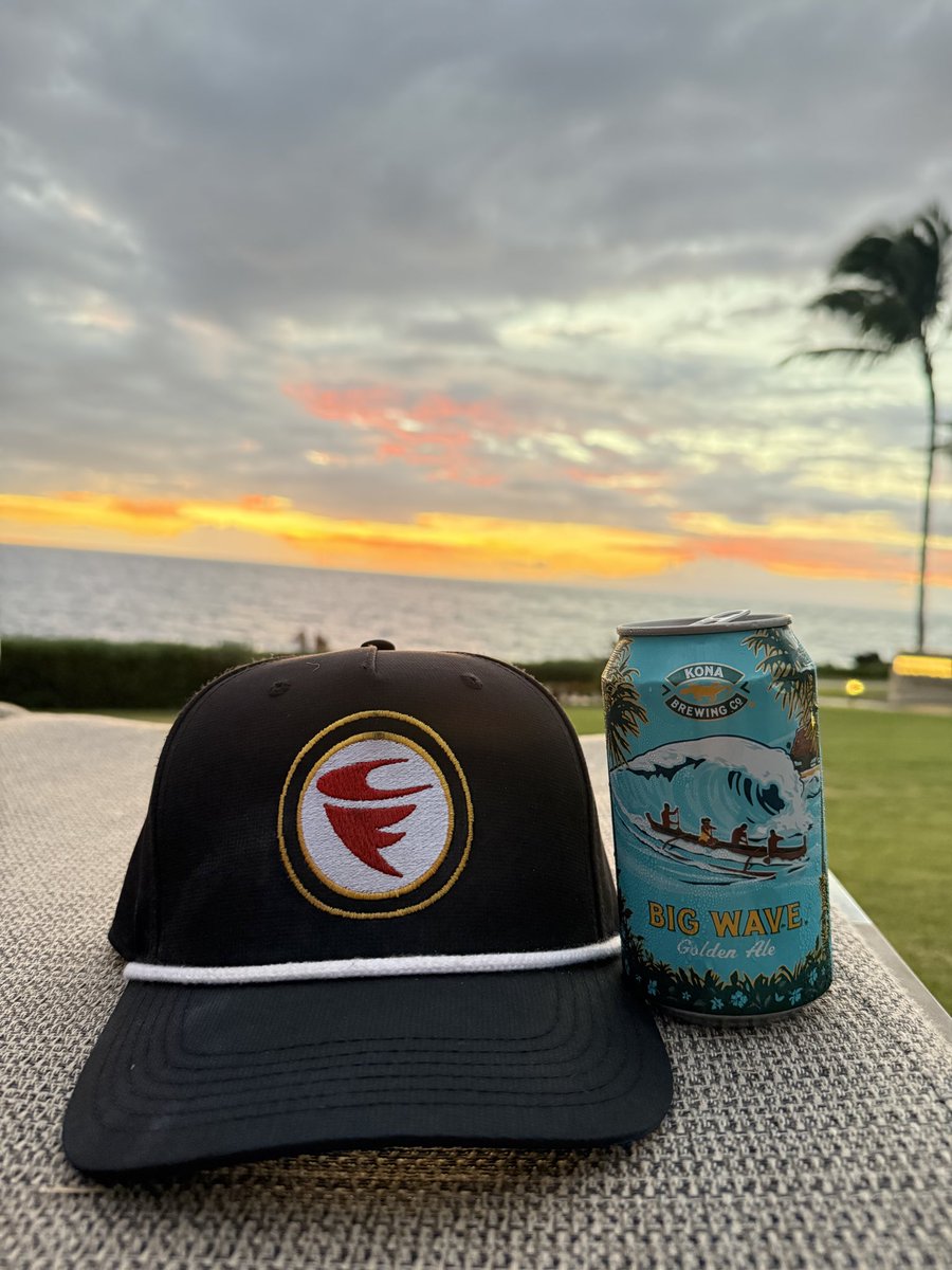 JordanMunson3's tweet photo. Tough loss. But the clones will bounce back. Here’s a CF hat and Maui sunset to ease the pain. https://t.co/sPkIzris7Z