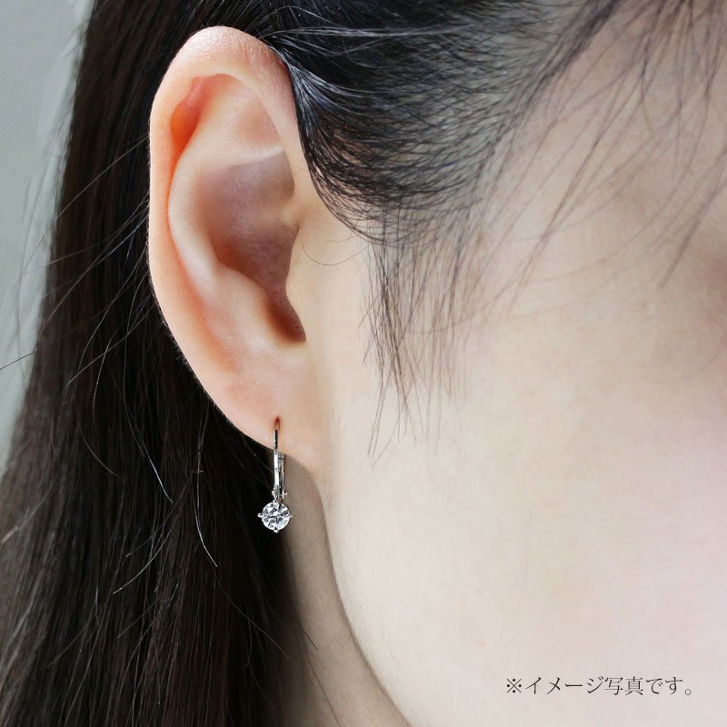ginza_mesanges's tweet photo. 厳選された煌めくダイヤモンドのジャーマンフックピアスが新たに追加です。片耳0.3ctアップのダイヤモンドが耳元で揺れるたび、上品な煌めきを感じられ、普段のコーディネートがより華やかな印象に。

https://t.co/gpD6BFqVci

#メザン���ュ #銀座 #楽天 #ジュエリー #プラチナ #ピアス #ダイヤモンド https://t.co/IFMKSydQQH