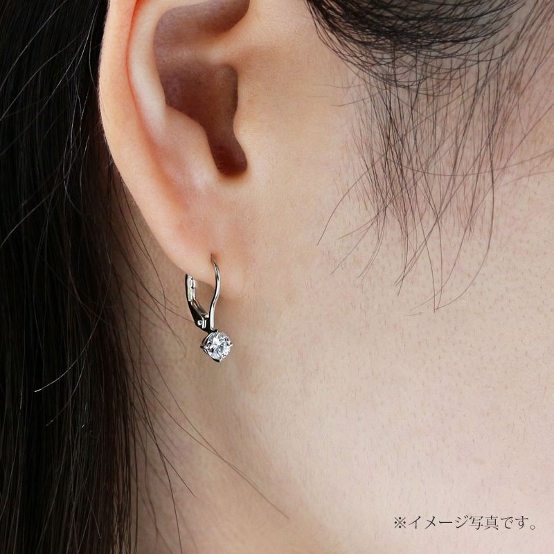 ginza_mesanges's tweet photo. 厳選された煌めくダイヤモンドのジャーマンフックピアスが新たに追加です。片耳0.3ctアップのダイヤモンドが耳元で揺れるたび、上品な煌めきを感じられ、普段のコーディネートがより華やかな印象に。

https://t.co/gpD6BFqVci

#メザン���ュ #銀座 #楽天 #ジュエリー #プラチナ #ピアス #ダイヤモンド https://t.co/IFMKSydQQH