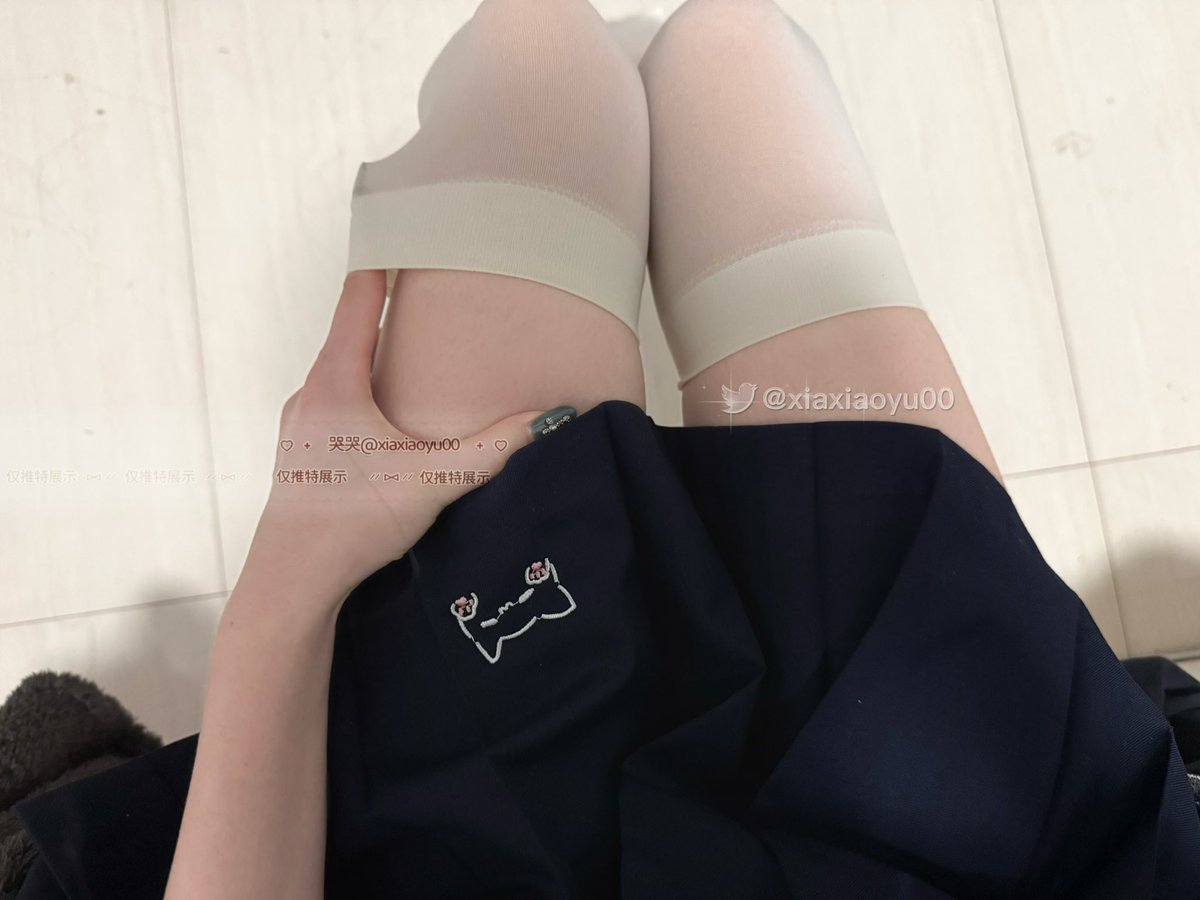 xiaxiaoyu00's tweet photo. 看看腿 https://t.co/dMJDh4MgwK