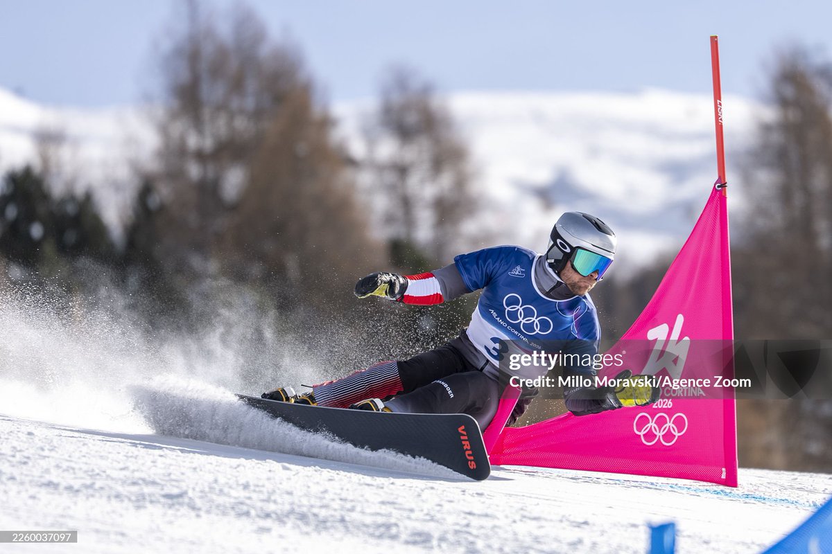 LendasOlimpicas's tweet photo. Benjamin Karl, Áustria 🇦🇹.
Campeão Olímpico.
Snowboard. Slalom Gigante Paralelo, masculino.
Jogos Olímpicos de Inverno, Milano Cortina 2026 🇮🇹.
#benjaminkarl #österreich #milanocortina2026 #olympics #legende #champion #snowboard #gold #livigno #winterspiele #aut https://t.co/HDnSkyEBxV