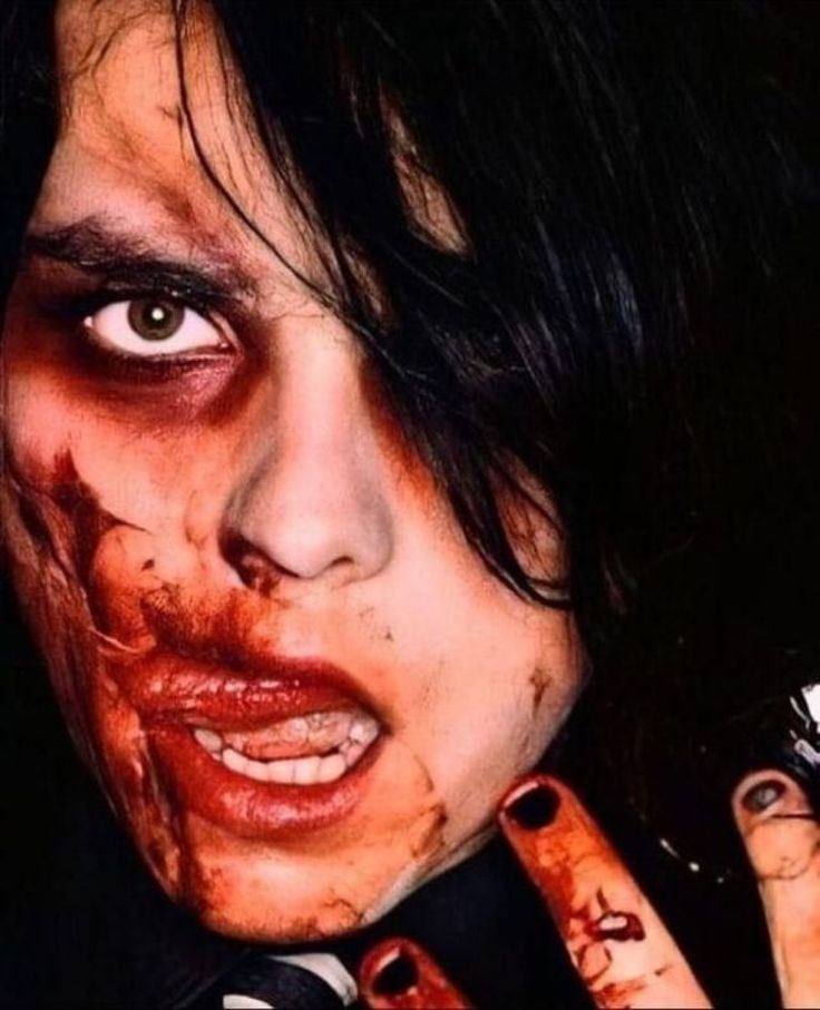 Alee ♱ || SAW LOUIS tweet media