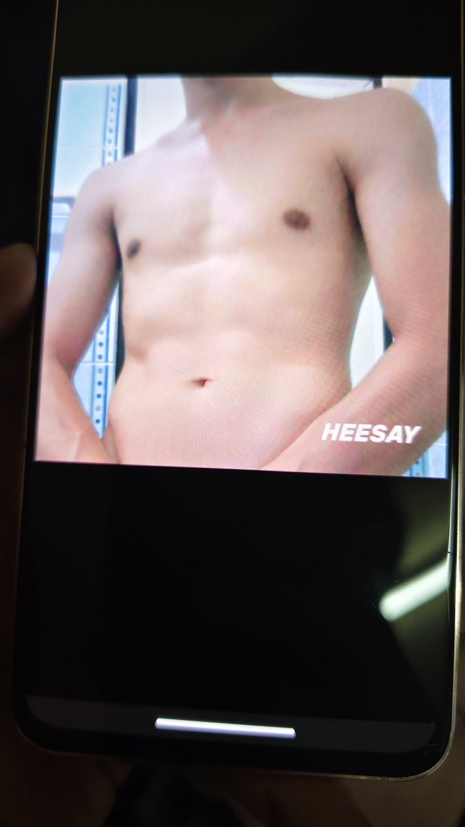 KenYesir's tweet photo. ดูไลฟ์สดฮีเซย์อยู่เห็นรูปโปรไฟล์ยูสนึงคุ้นๆนะเลนเข้าไปส่องดู นี่มันรูปผมนิหน่า แหะๆ มีคนเซฟภาพไว้ด้วย ดีจังมีคนคลั่งไคล้ อ่ะต้นฉบับอยู่นี่ครับ https://t.co/Qf9jDAS9xI