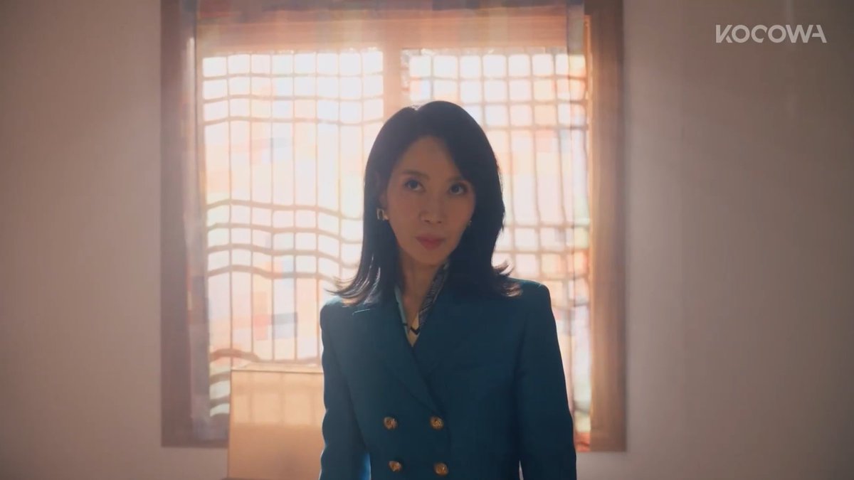 lullabyliyah's tweet image. Jun-Ki's about to spill the tea... but will Jung-Ran catch them together? 👀 #PearlInRed