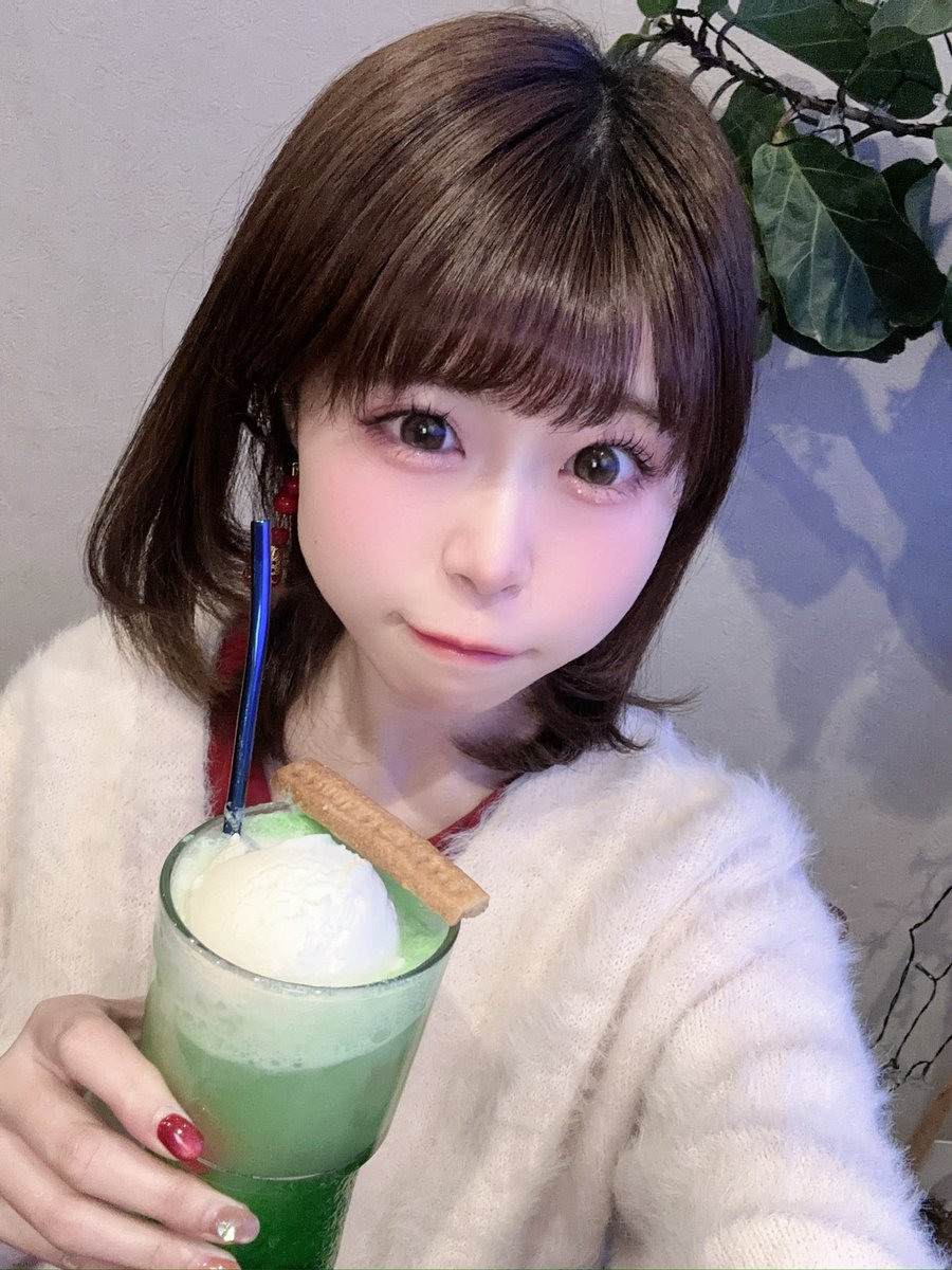 あんず【ぽんず本店】@3/28初ソロライブ👼🏻💮️💕 (@anzu__official