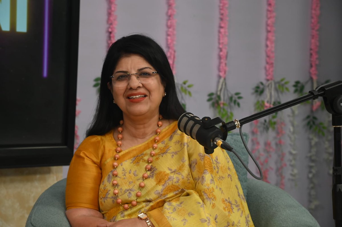 AkashvaniAIR's tweet photo. Loading Soon… 🎙️

This #WomensDay, #TheAkashvaniPodcast brings to you a powerful conversation with Dr Neerja Bhatla, Padma Awardee and a lifelong crusader against cervical cancer.

Stay tuned!

@MoHFW_INDIA @MIB_India @PIB_India @airnewsalerts @DDNewslive https://t.co/ZWphNMez46