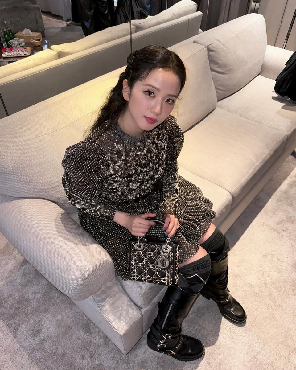 女星爱女子者 tweet media