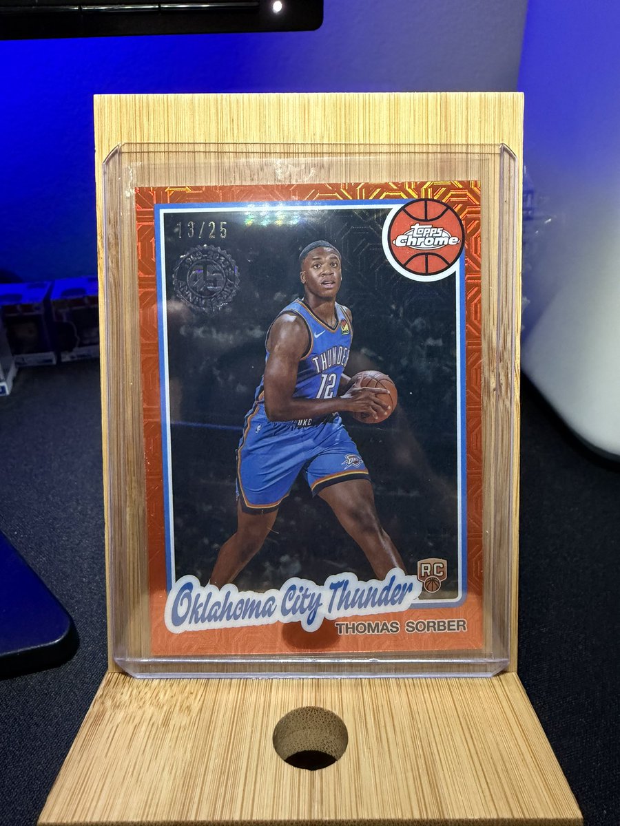 MVSC_575's tweet photo. A few cool pulls from my first Topps Basketball Hobby box ✅ https://t.co/c0Gbu5aDs1