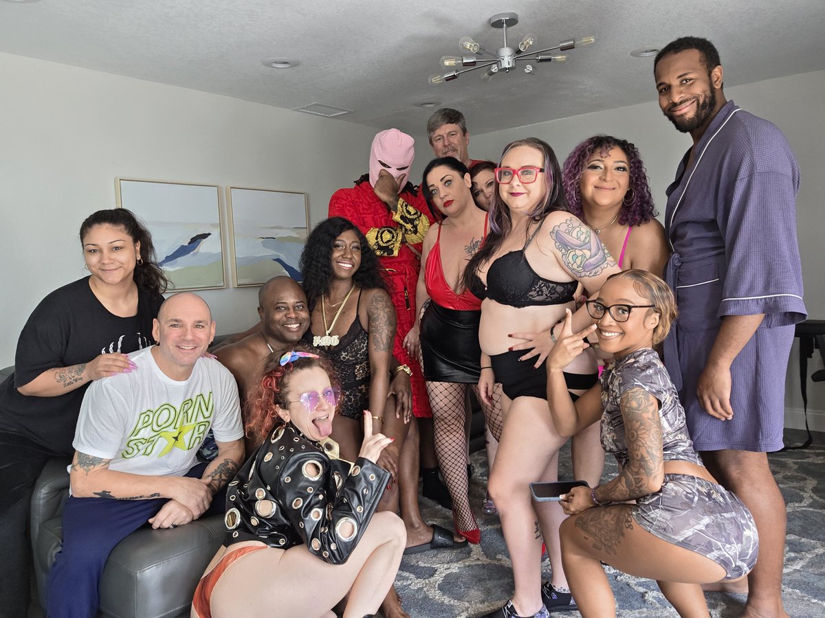 Anastasia 💞👑🌶️🇺🇦 DM for bookings! 🇯🇲3/21-4/4🇯🇲💞 tweet media