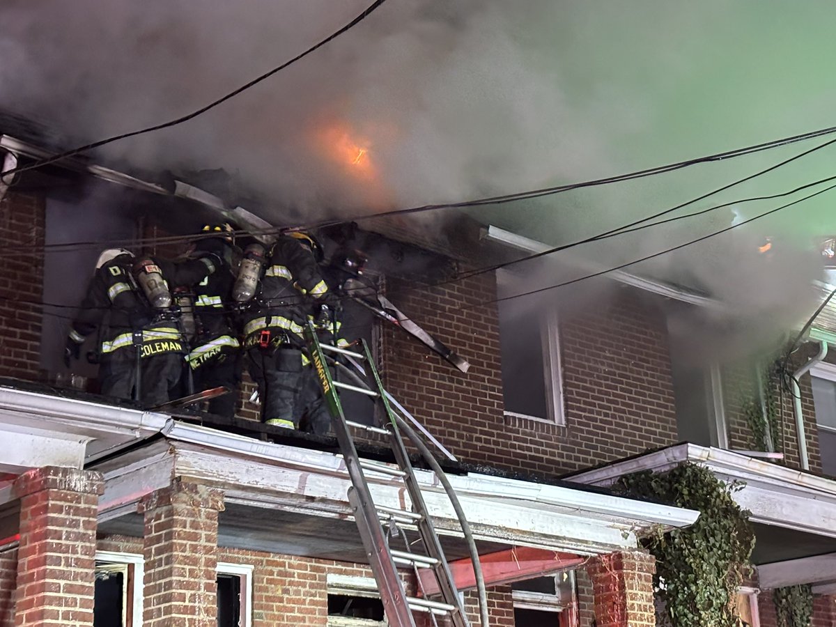 tmdenterprises's tweet photo. 1502 1504 1506 &amp; 1508 19th Street SE once again all abandoned on fire again @alanhenney one of the units were recently sold https://t.co/dFF7sbwsaj