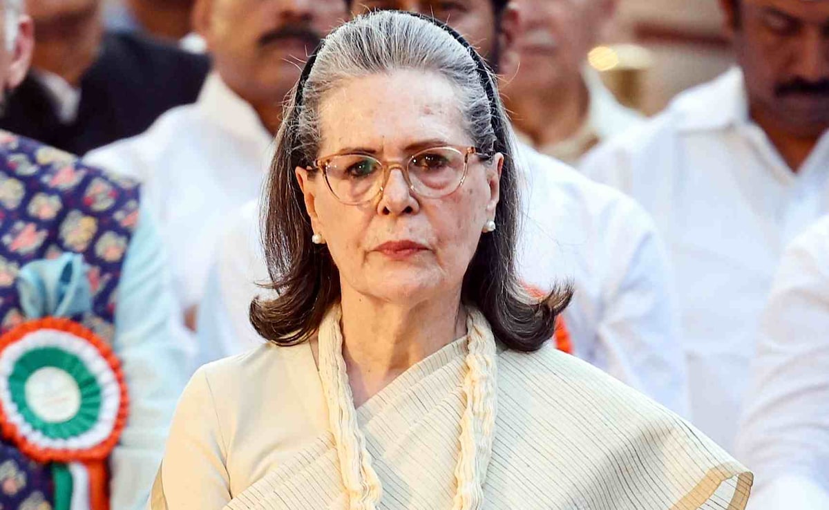 NewsAlgebraIND's tweet photo. SONIA GANDHI : "I demand Parliamentary debate on PM Modi's 'disturbing silence' on Khamenei's killing" https://t.co/KTUFMuoTdI