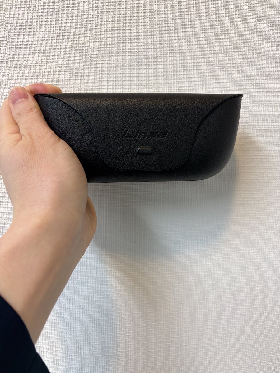 GS_Kusuki's tweet photo. 個人的に注目のスマートグラスを購入☺️
メタレイバンほしい思ってたのでブッ刺さり（メタレイバン日本発売なし）
この手の製品は日本では難しいと思っていたが（盗撮等の懸念）さすがです。
店頭販売限定です。
今月🇰🇷来月🇵🇭旅が決定しておりますので思いで残します😎
個人事業主は自由であれです。 https://t.co/DeRUoiVSQs
