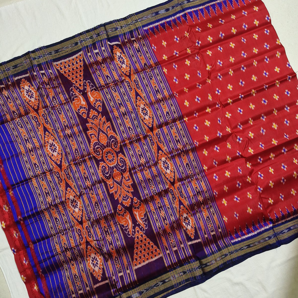 authodihand's tweet photo. Reshare Repost ๐๐ป๐ Mini #Pasapali #PasapaliSilk #PasapaliSaree #BandhaSilk #BandhaSaree #Odisha #OdishaTourism #KhanduaSilk #KhanduaSilkSaree #KhanduaSaree #IkatSaree #KhanduaPata #SingleIkat #Bandha #HandmadeWithLove #HandWoven #Saree #MakeInIndia #MakeInBharat #MakeInOdisha https://t.co/dSZX330QKd