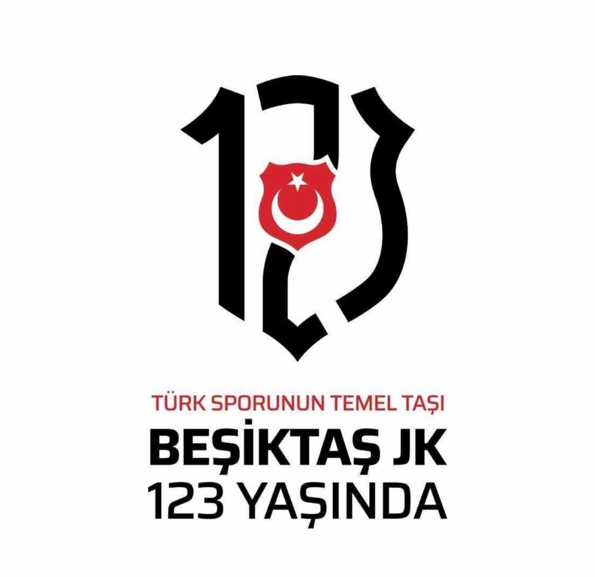 BjkPlatform's tweet photo. Hayat sensin.
Dünyam sensin.
Her şey sensin. 🖤🤍
 #Beşiktaş https://t.co/GMJQGFhMdU