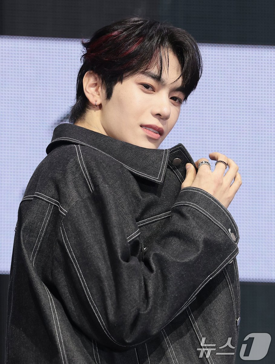 donggyu pics tweet media